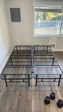 Metal bed frame