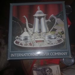 Silver International Company Set