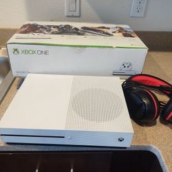 Xbox One S !