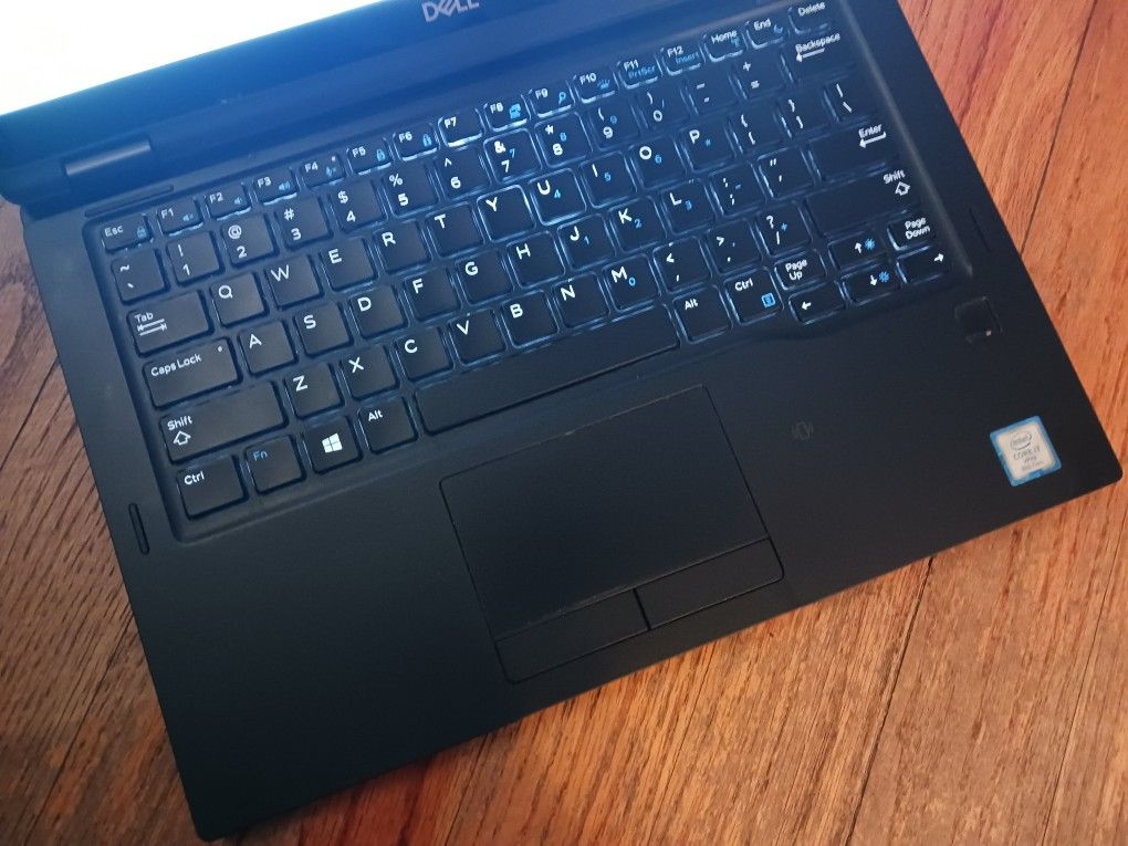 Touchscreen Dell Latitude Hi Speed Laptop Intel Core i7-8650u 16 GB RAM 256 GB SSD Webcam 1080P LCD USB C Ports Windows 11 Professional OS