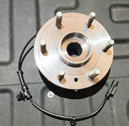 19-23 Ram Wheel Hub Assembly