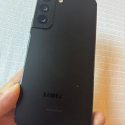 Samsung Galaxy s22 128G Unlocked To Any Carrier $199