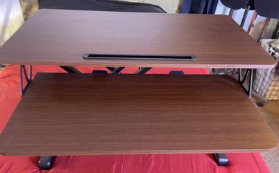 Hydraulic Computer Test And 28 Inch Wide Screen TCL Television