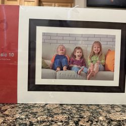 Digital Photo Frame. NEW. Unopened 