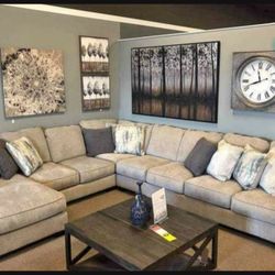 Off White Large  Fabric 5 Piece Sectional With Chaise 🔥 Living Room 👍 Best Quality 🌟 Available Delivery 🚚 On Sale 📣📣📣