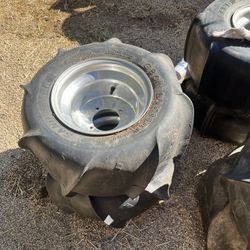 Shark Paddle Tires For A Honda Quad 