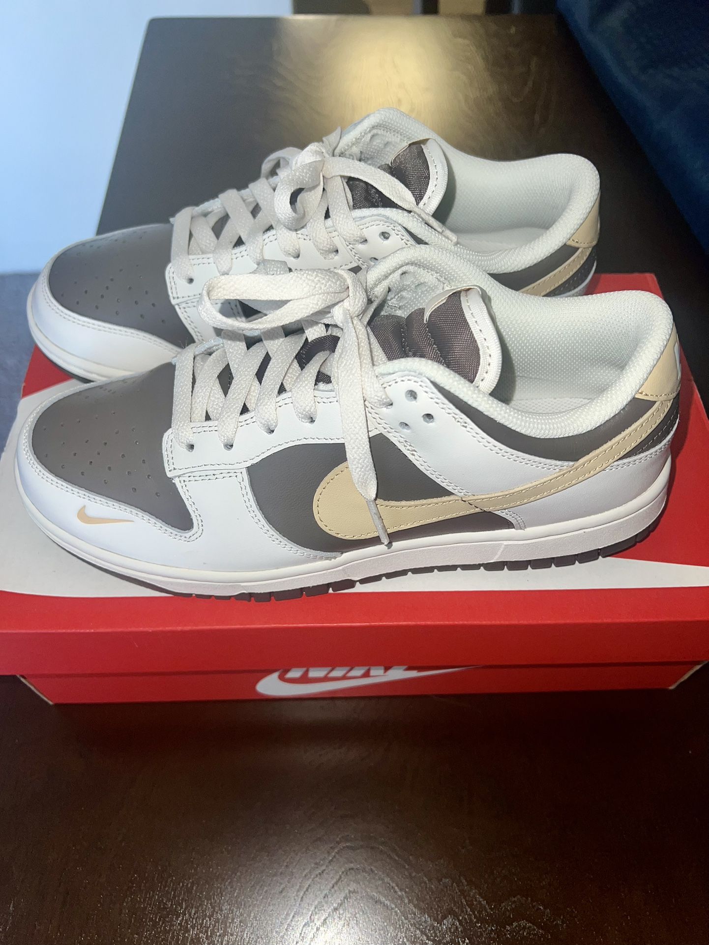 Nike Dunk low Size 9 Women