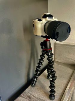 Canon M50 II camera + SIGMA Lens 16mm f/1.4 wide angle, GREAT CONDITION, custom camera cover  included