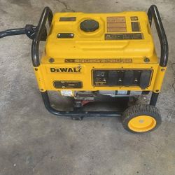 DEWALT GENERATOR 4000 WATTS 120V