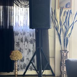 Gemini GDL215PRO 15 inch Powered PA Speaker with Bluetooth and Lights