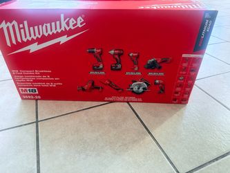 Milwaukee M18 18-Volt Lithium Ion Cordless Combo Kit 8-Tool 2 Batteries Charger