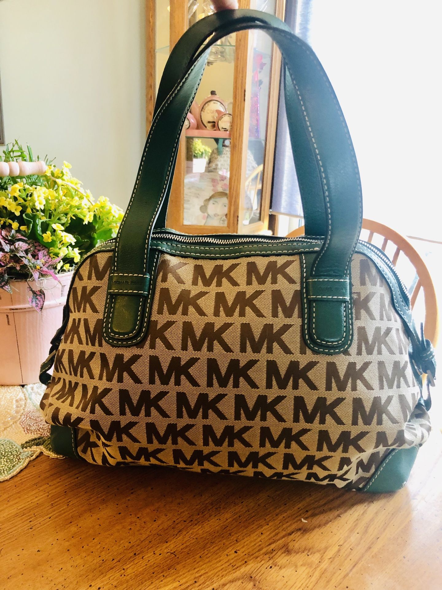 Michael Kors purse