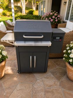 *****Traeger BBQ***** almost new!!******