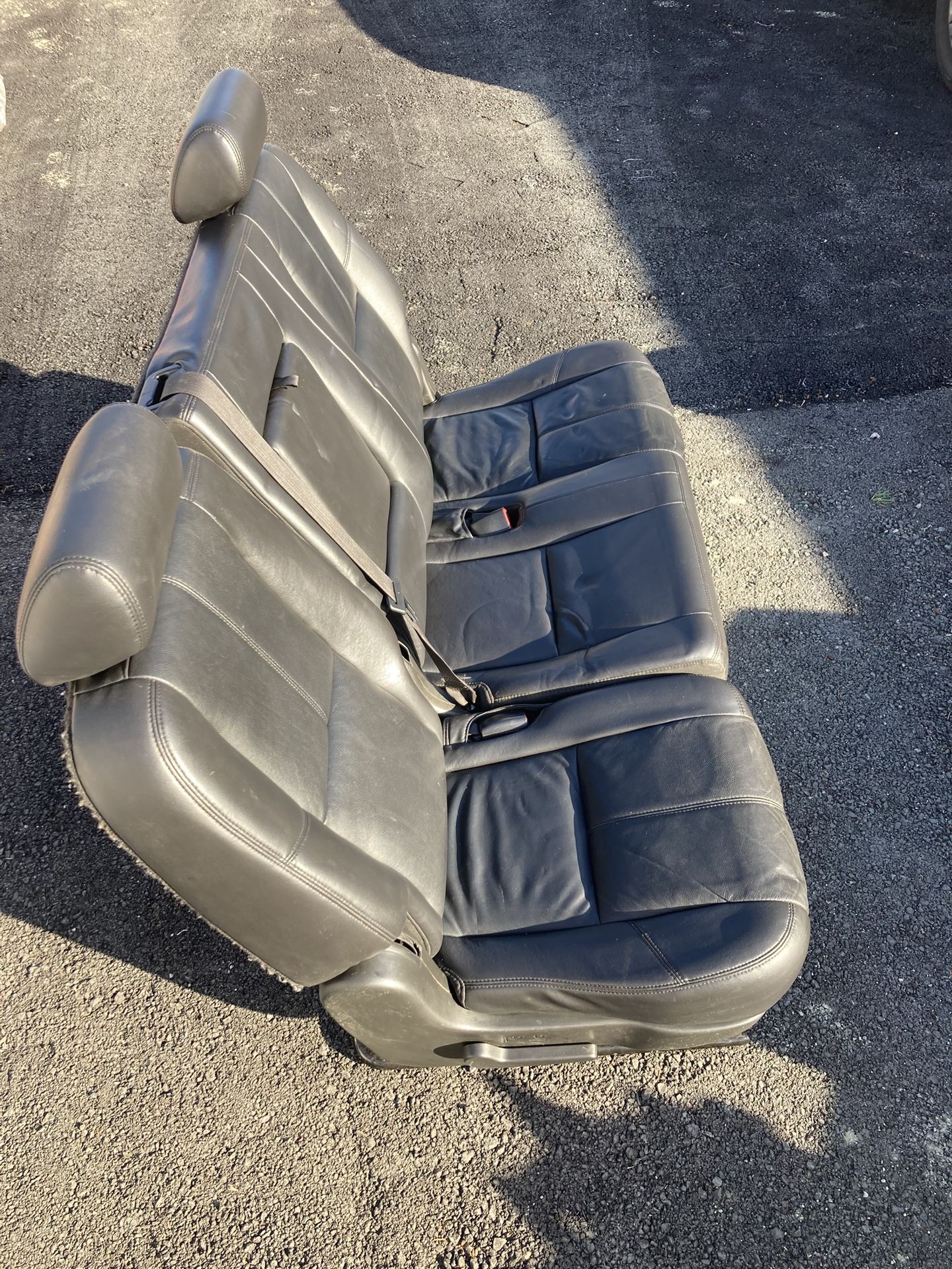 Chevy Tahoe GMC Yukon 2007-2014 2nd Second Row Seats Suburban Denali Escalade Truck