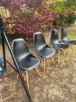 Modern 4 dining chairs