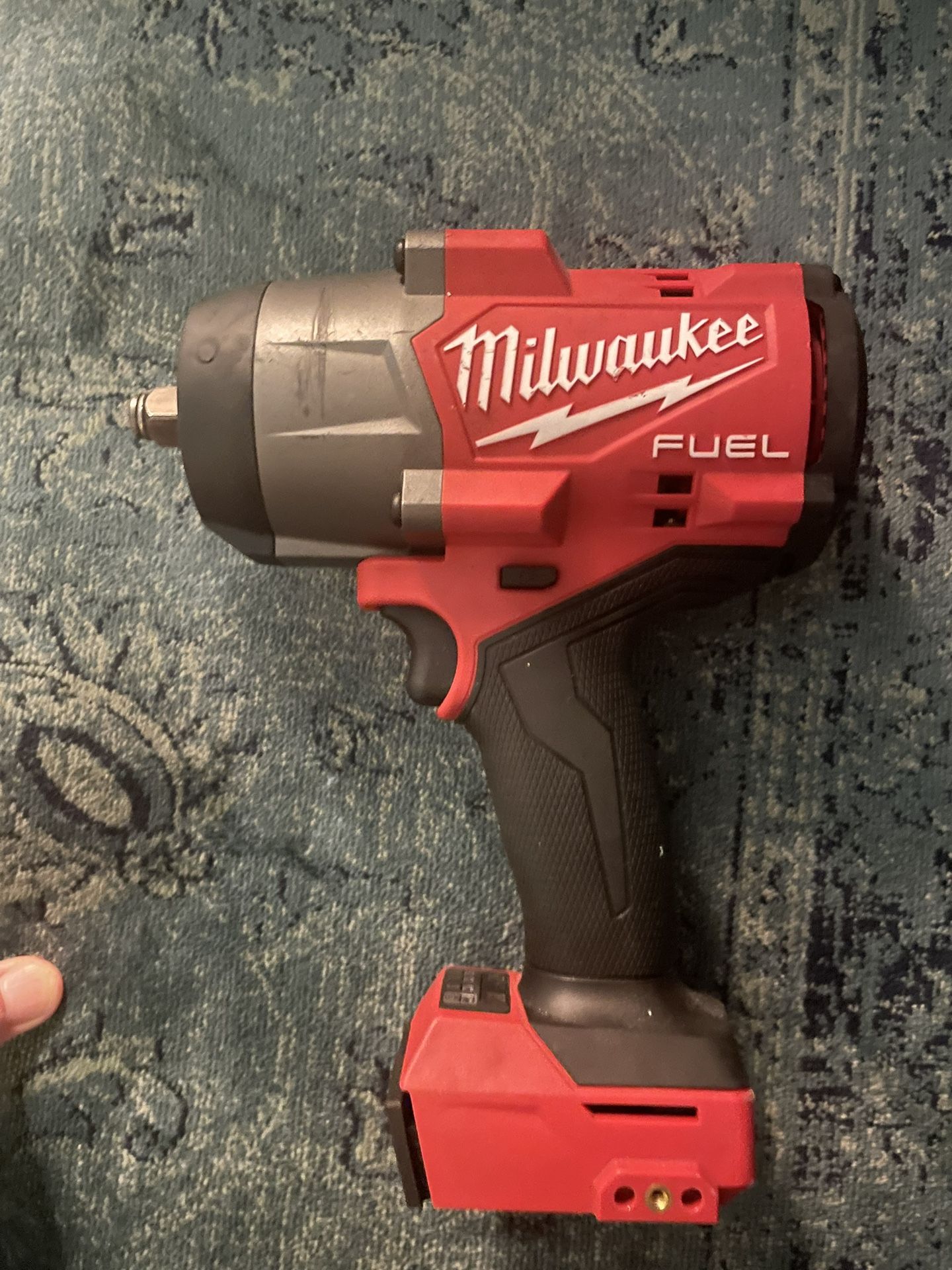 Milwaukee 2967 Impact Wrench