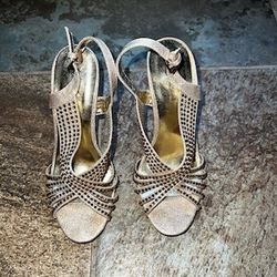 Beautiful Rose Gold Heels 