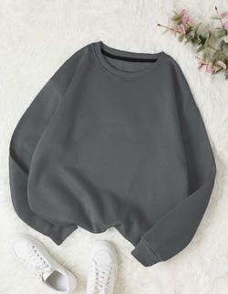 Gray Crewneck Pullover Sweatshirt