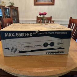 Panamax Max 5500-EX Home Theater Power Conditioner 