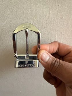 Belt buckle Lv
