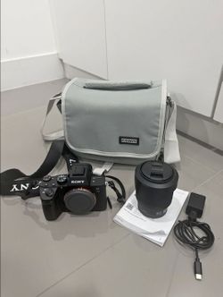 Sony A7iii with Lens Kit and case