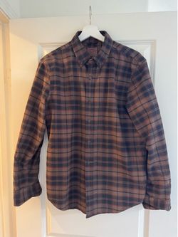 Levi’s Plaid Flannel Button Down Shirt Size Small