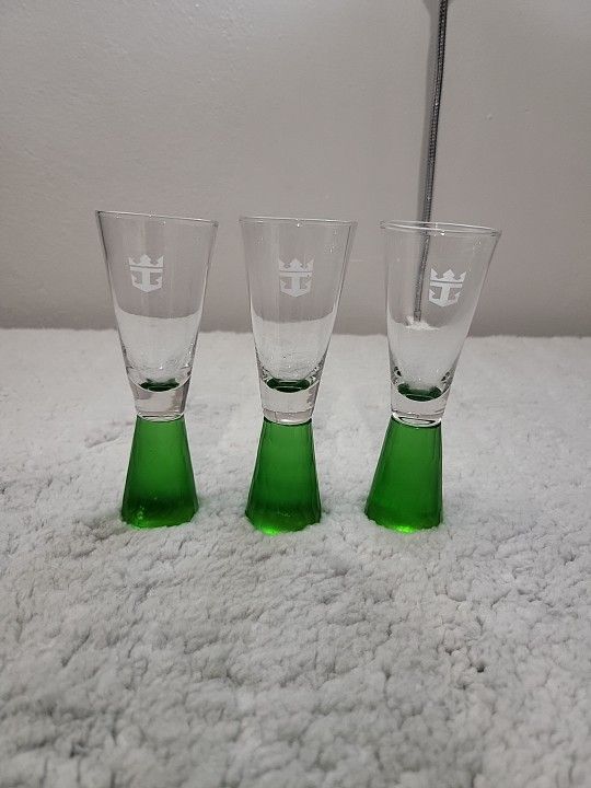 Royal Caribbean Cruise Line RCCL Shot Glass with GREEN Textured Faceted Base (V)
