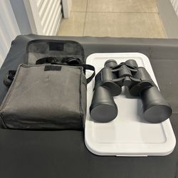 Sharper Image Binoculars w/ Carrying Case – Like New