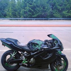 99 CBR 600 F4