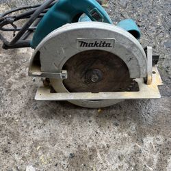 Makita saw