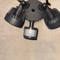 Luminous Intertek motion Detector Light