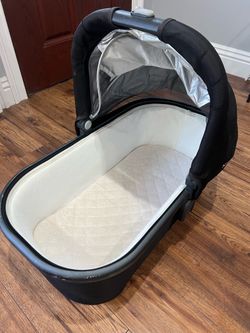 Uppa baby bassinet for stroller