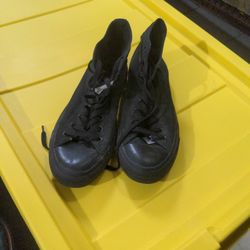 Black Converse 