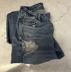 American Eagle Mom Jeans