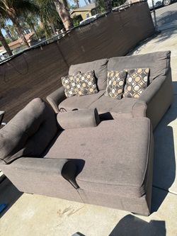 Free couches