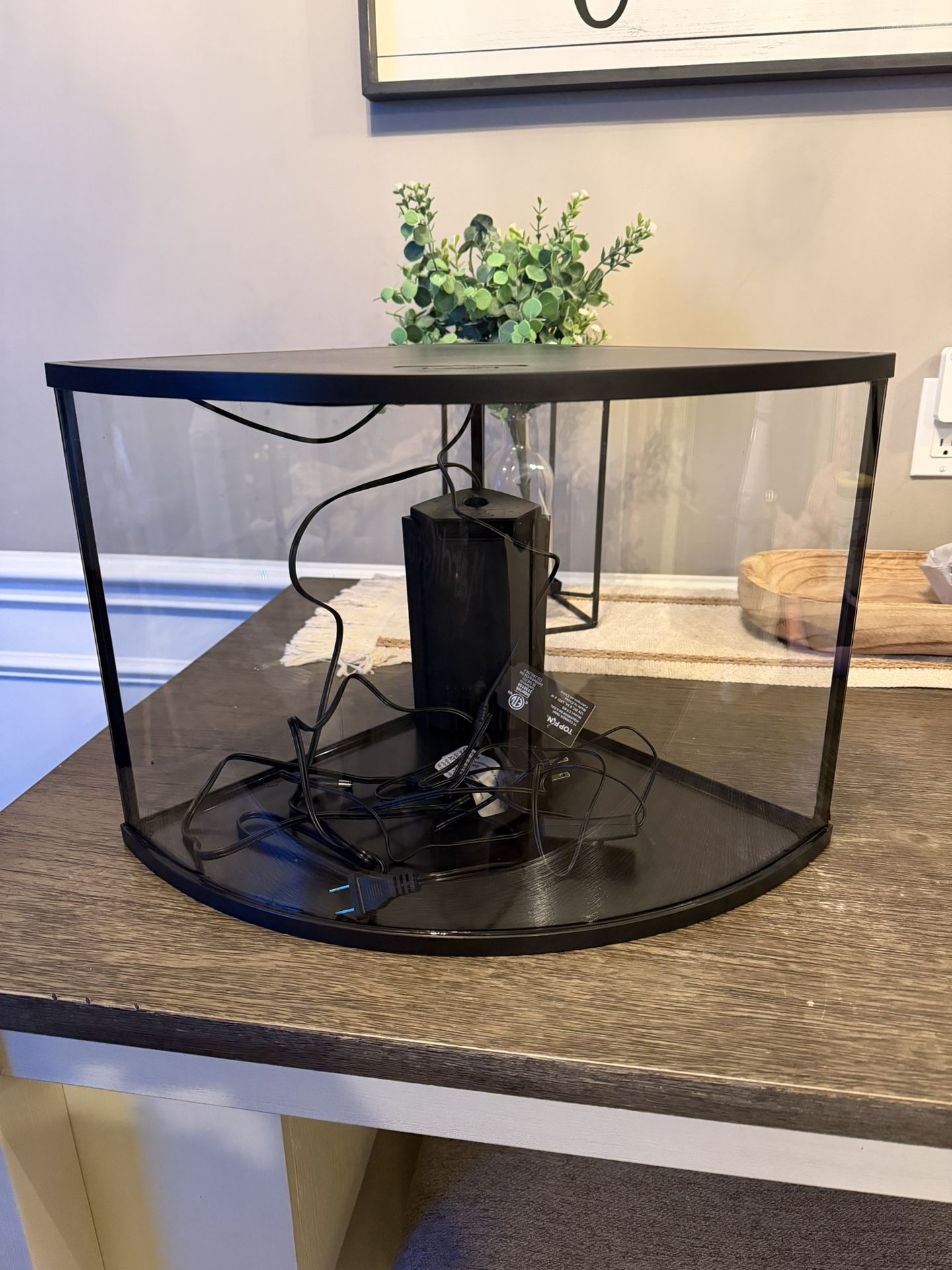 6.5 Gallon Top Fin Corner Fish Tank
