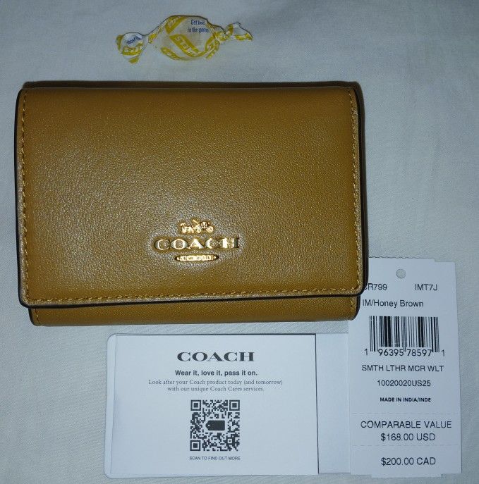 NEW AUTHENTIC COACH WALLET