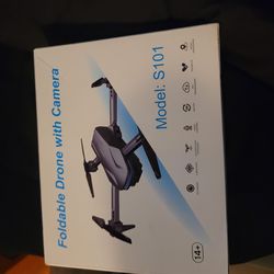 Foldable drone with camera