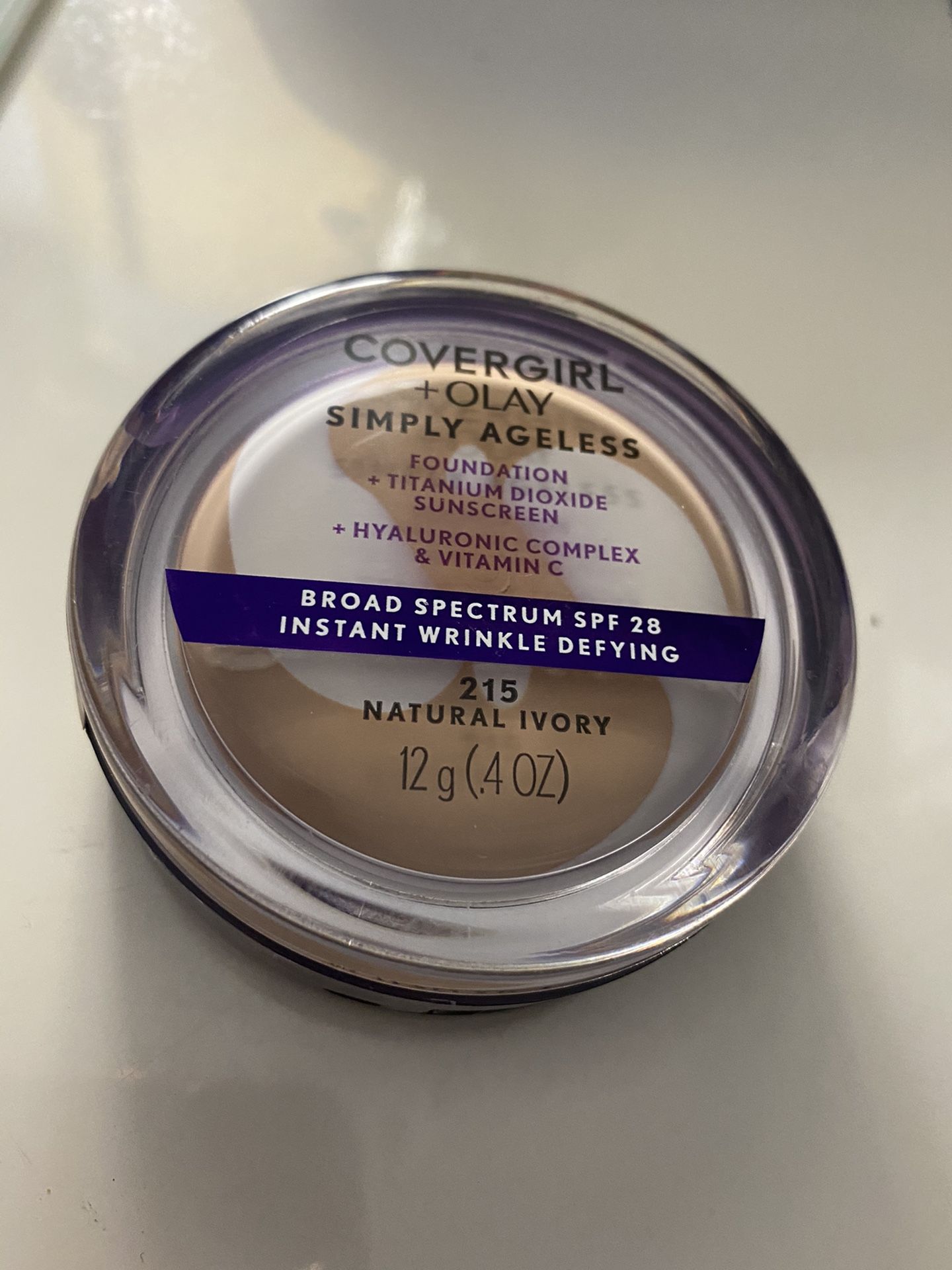 Covergirl + Olay Simply Ageless foundation color 215 Natural Ivory