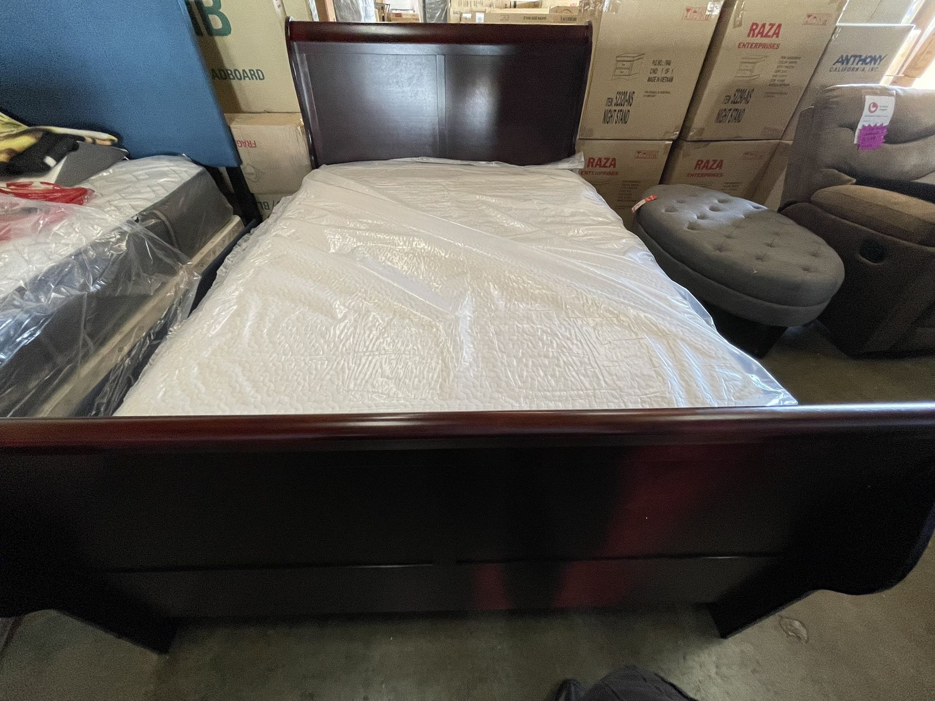 Full Size Bed Bundle