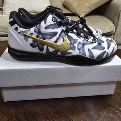 Brand new , Nike Kobe 8 Protro Mambacita (PS)
