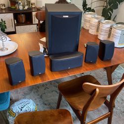 Polk audio Surround Sound With Subwoofer