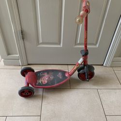 Lightning McQueen Scooter