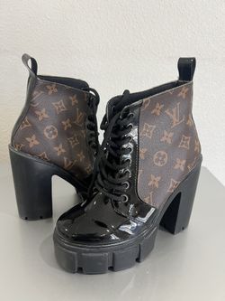 Botas