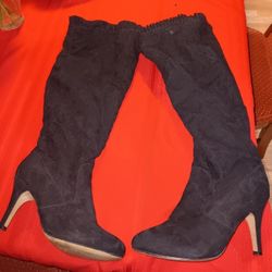 Womens Size 11.5 Sude Boots 