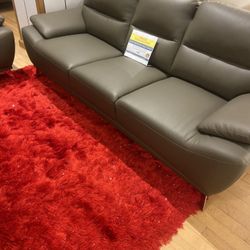MODERN OR RECLINING SOFA AND LOVESEATS! DELIVERY TODAY! ALL CREDITS WELCOME! 