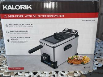 Kalorik Pro 4.2 Quart Deep Fryer features an integrated oil filtration system to store and reuse oil