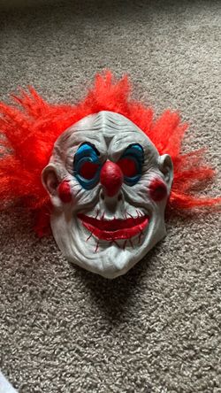 Clown mask