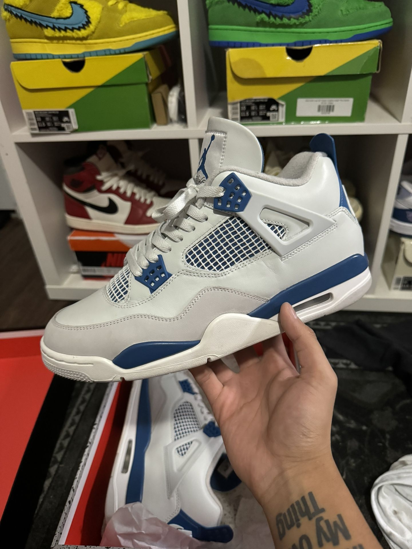 Jordan 4