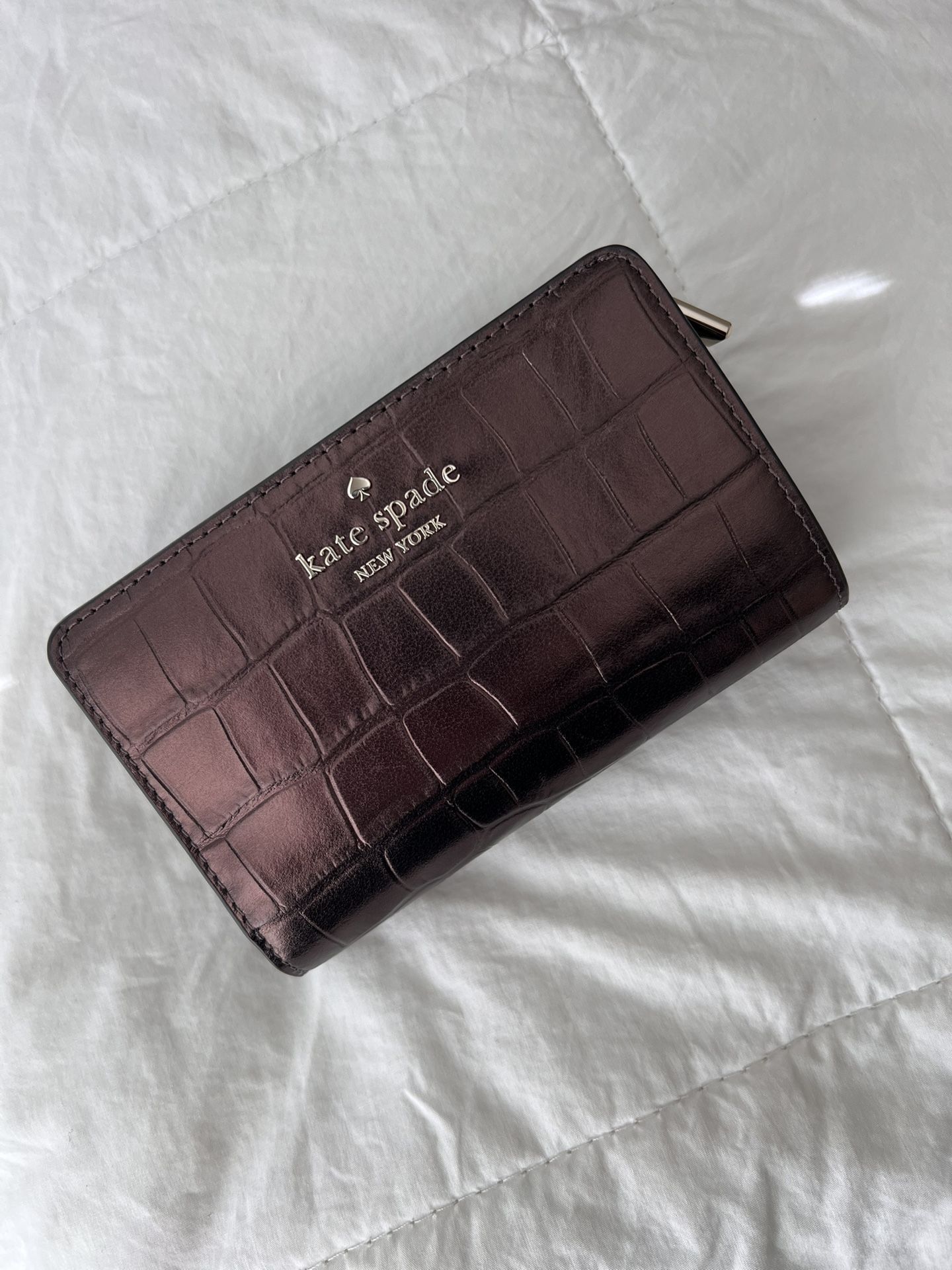 Kate Spade MADISON CROC EMBOSSED MEDIUM BIFOLD WALLET